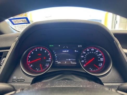 Used 2022 Toyota Camry XSE image 16