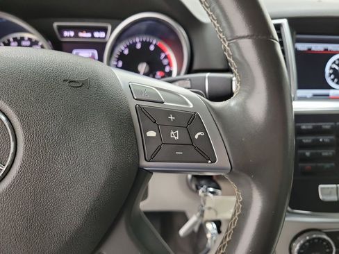Used 2013 Mercedes-Benz ML 350 2WD image 24