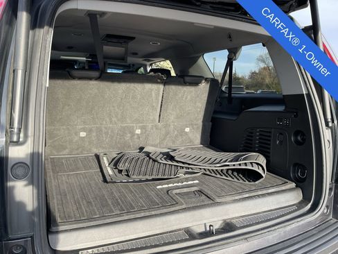 Used 2018 Cadillac Escalade ESV Luxury image 22