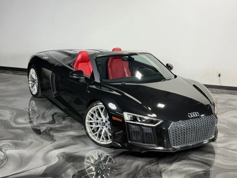Used 2017 Audi R8 V10 w/ Ceramic Brake Package AWD/4WD image 12