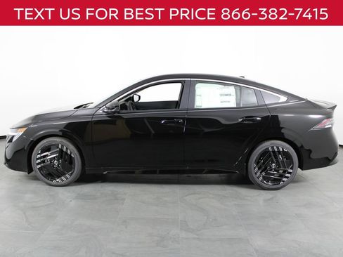 New 2026 Nissan Sentra SR w/ SR Premium Package FWD image 8