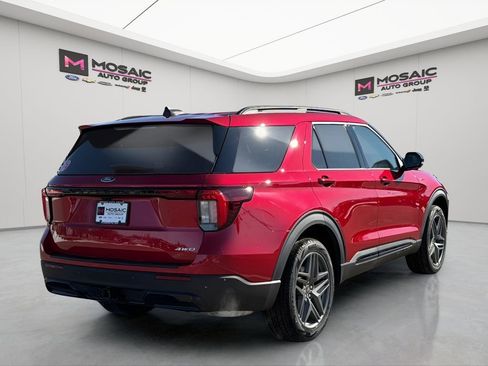 New 2026 Ford Explorer ST-Line w/ ST-Line Street Pack image 8