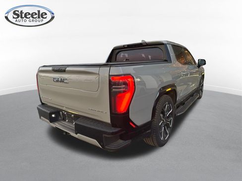 Used 2025 GMC Sierra EV Denali AWD/4WD image 4