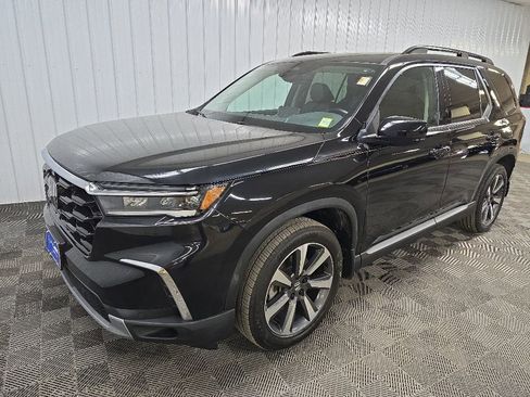 Used 2024 Honda Pilot Elite image 8