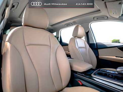 Used 2023 Audi Q7 2.0T Premium Plus w/ Premium Plus Package AWD/4WD image 23