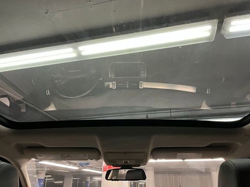 Used 2015 Land Rover Range Rover Evoque Pure Plus image 9