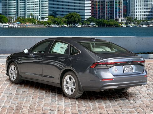 New 2025 Honda Accord LX image 7