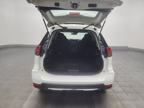 Used 2020 Nissan Rogue S FWD image 29