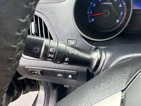 Used 2013 Hyundai Tucson GLS FWD image 22