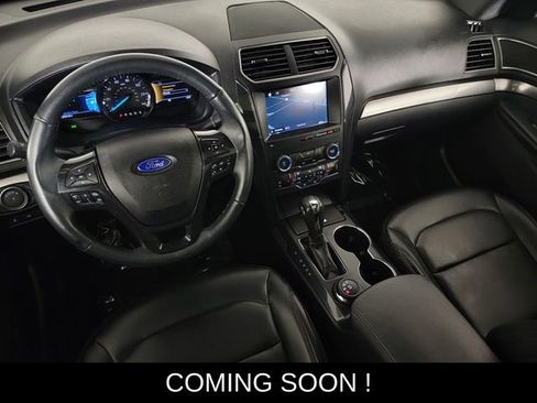 Used 2019 Ford Explorer XLT w/ Equipment Group 202A AWD/4WD image 32