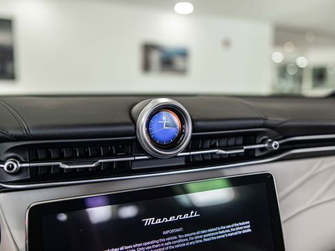 Used 2024 Maserati Grecale Modena AWD/4WD image 26