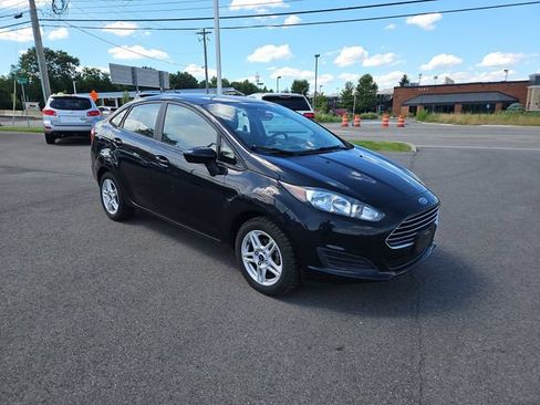 Used 2017 Ford Fiesta SE FWD image 7