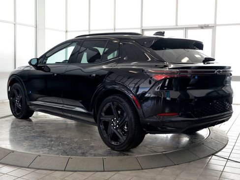 Used 2024 Chevrolet Equinox EV RS image 6