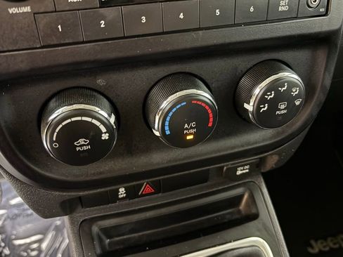 Used 2016 Jeep Patriot Sport image 21