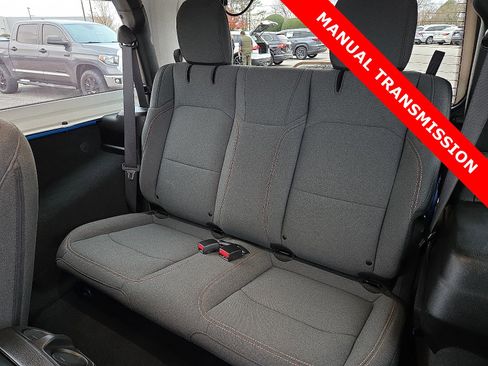 Used 2024 Jeep Wrangler Sport S image 10