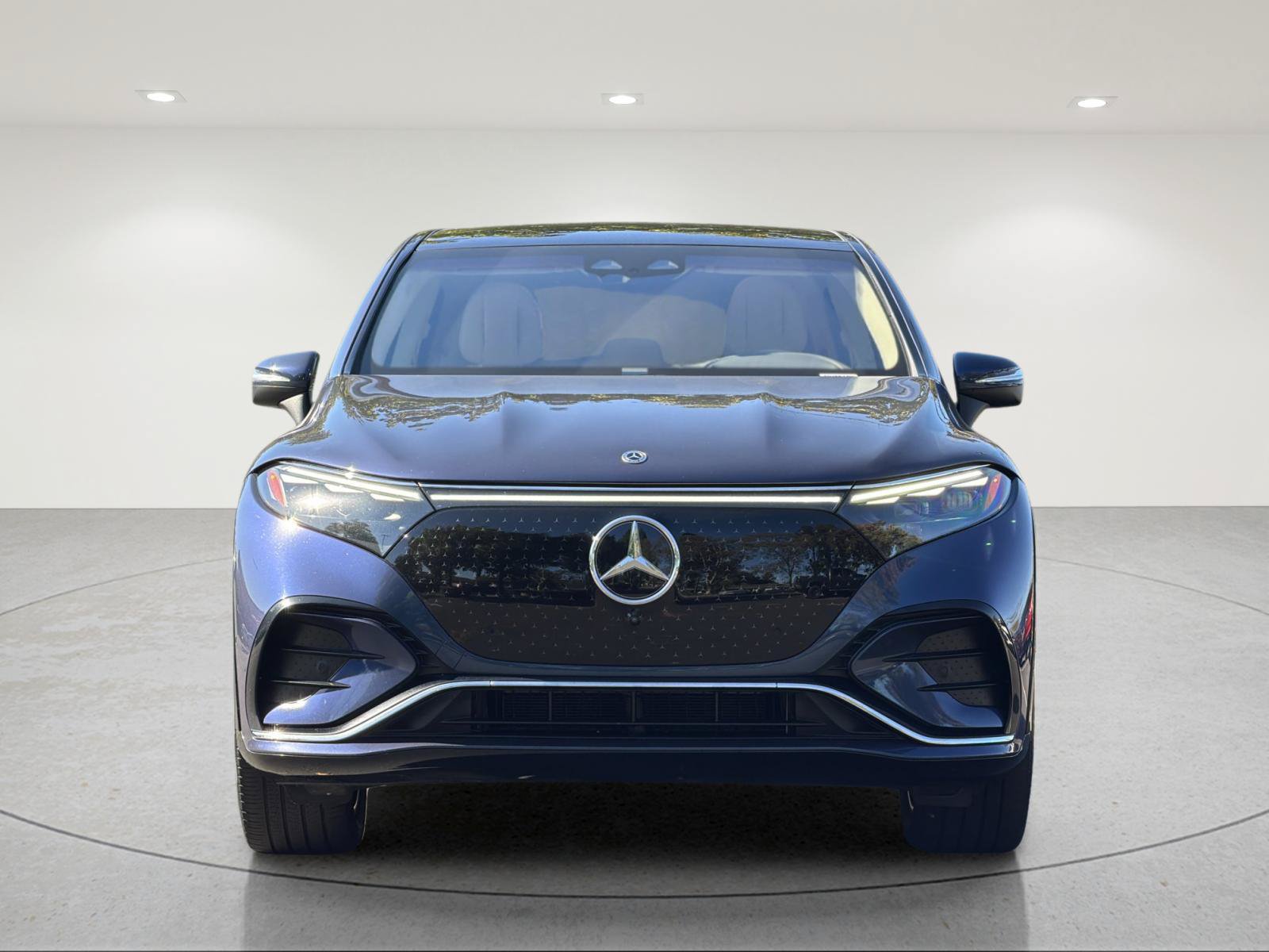 Used 2023 Mercedes-Benz EQS 580 4MATIC SUV image 8