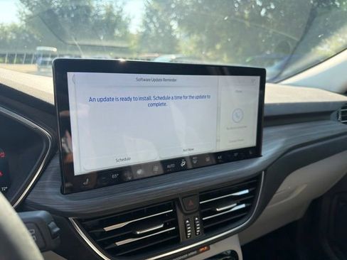 Used 2023 Ford Escape Platinum w/ Premium Technology Package AWD/4WD image 25