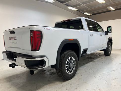 New 2026 GMC Sierra 2500 SLT w/ SLT Convenience Package image 8