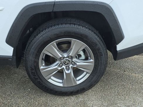 Used 2025 Toyota RAV4 LE image 32