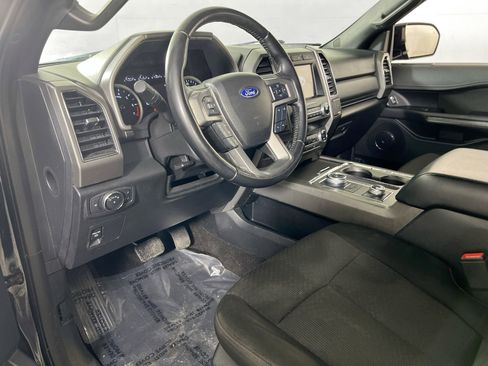 Used 2021 Ford Expedition XLT image 9