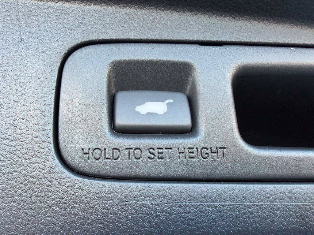 Used 2024 Honda CR-V EX-L image 17