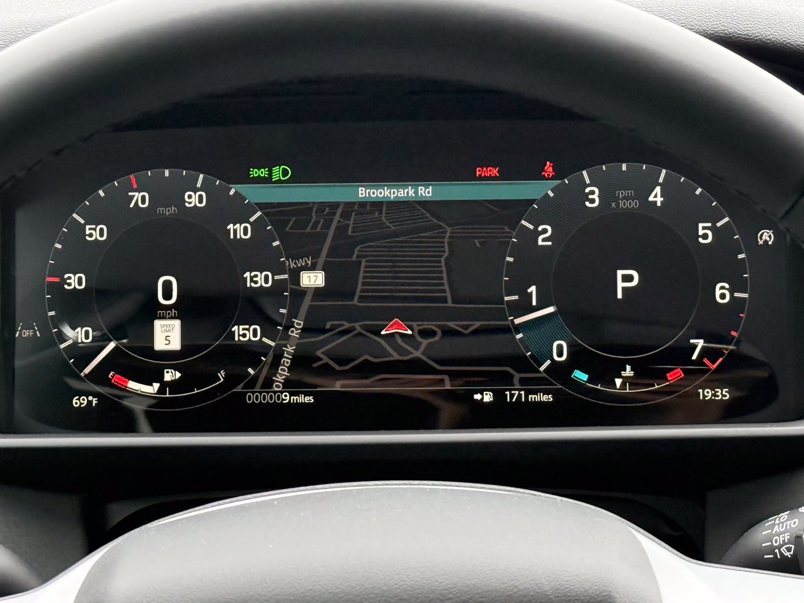 New 2026 Land Rover Discovery S AWD/4WD image 40