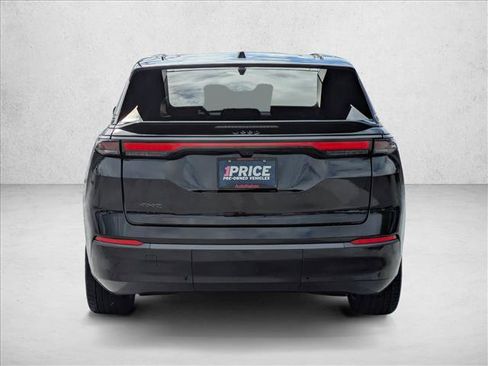 Used 2025 Jeep Wagoneer S Limited image 7