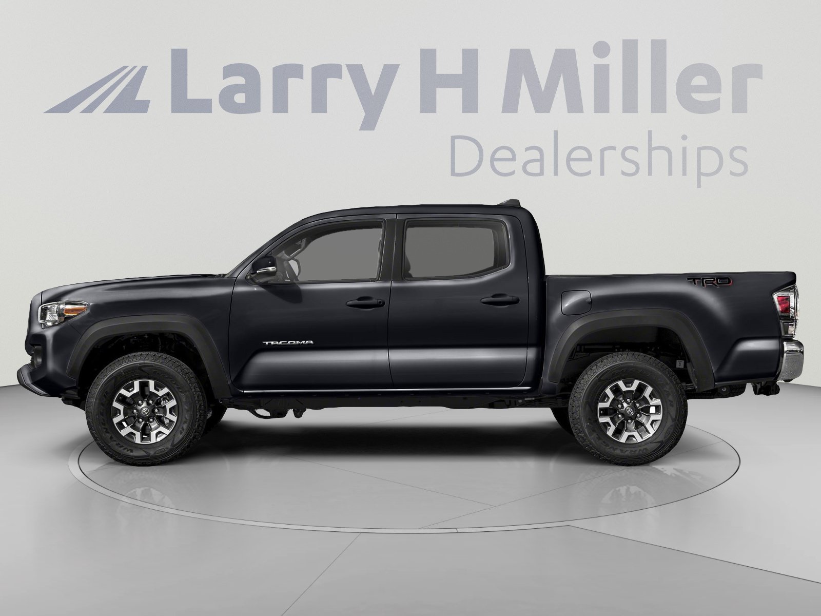 Used 2021 Toyota Tacoma TRD Off-Road w/ Technology Package AWD/4WD image 3