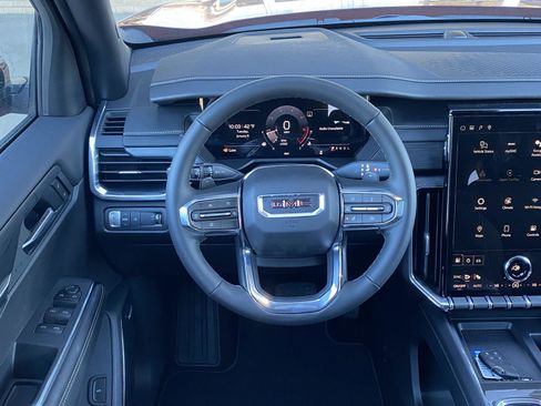 New 2026 GMC Acadia Elevation image 12