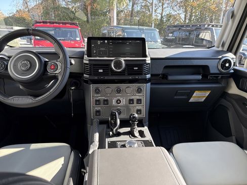 New 2025 INEOS Grenadier Fieldmaster Edition image 25