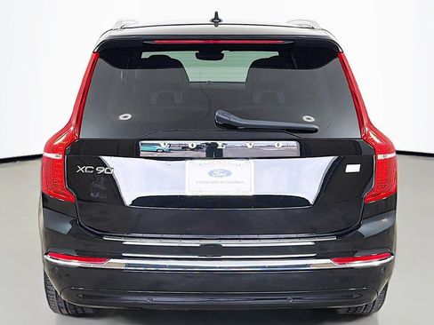 Used 2024 Volvo XC90 T8 Ultimate w/ Lounge Package AWD/4WD image 18