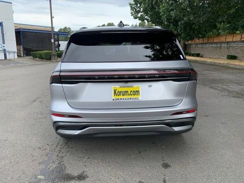 New 2026 Lincoln Nautilus Reserve AWD/4WD image 4