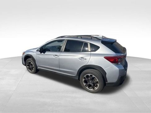 Used 2023 Subaru Crosstrek 2.0i Premium image 5
