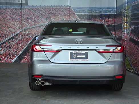 Used 2026 Toyota Camry SE FWD image 7