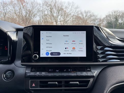 Used 2025 Toyota Camry LE image 21