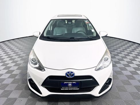 Used 2017 Toyota Prius C Four image 5