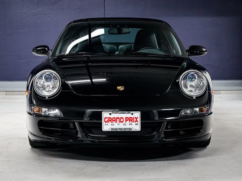 Used 2006 Porsche 911 Carrera S RWD image 5