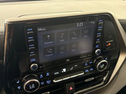 Used 2021 Toyota Highlander Limited image 24