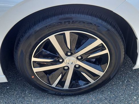 Used 2024 Honda Civic LX image 10
