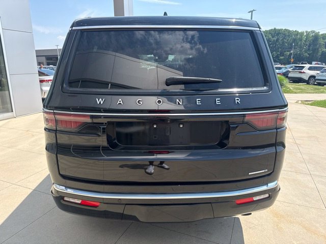 Used 2024 Jeep Wagoneer Series II AWD/4WD image 7