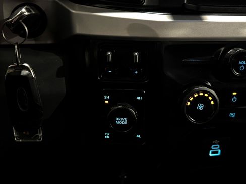 Used 2023 Ford F250 XL w/ XL Driver Assist Package AWD/4WD image 26