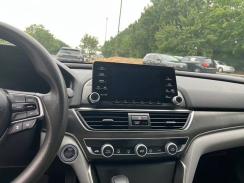 Used 2018 Honda Accord LX image 18