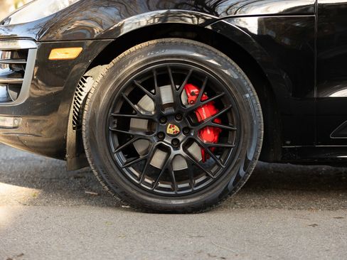 Used 2017 Porsche Macan GTS image 11