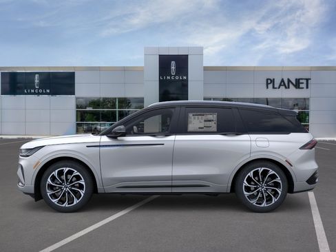 New 2026 Lincoln Nautilus Reserve AWD/4WD image 3