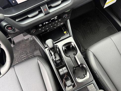 New 2026 Subaru Outback Limited w/ Premium/Limited Package 2 AWD/4WD image 18