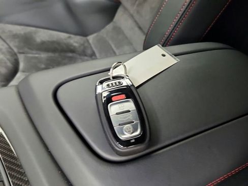 Used 2023 Audi R8 V10 GT image 36