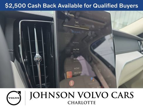 New 2026 Volvo XC60 T8 Ultra w/ Protection Package Premier image 20