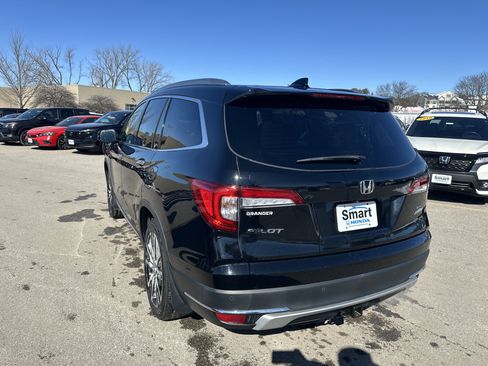 Used 2020 Honda Pilot Touring image 5