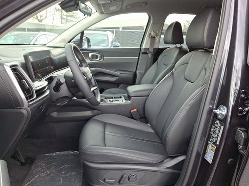 New 2026 Kia Sorento S image 8