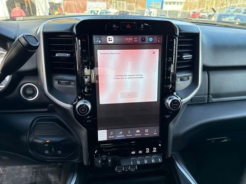New 2026 RAM 2500 Big Horn AWD/4WD image 22